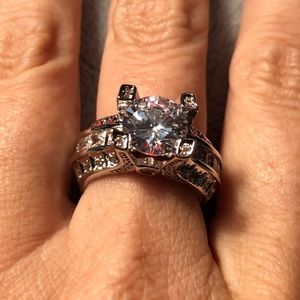 Gorgeous Rhodium Plated Sterling Silver Ring